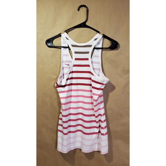 Nike athletic tank top - Picture 2 of 3